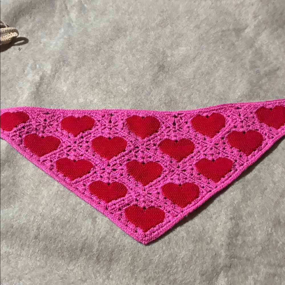 Handcrafted Floral and Heart Patterned Scarves - Picture 3 of 4
